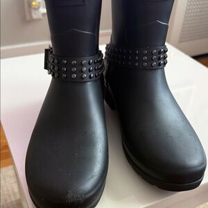 Hunter Women's Black Studded Rain Boots